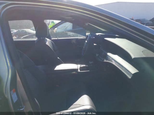 JTHCY1FF6J5000689 Lexus Ls 500h