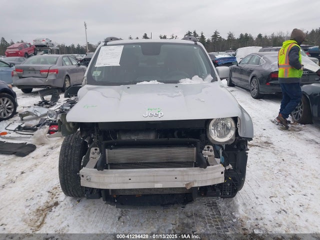 ZACCJABB3JPJ68268 Jeep Renegade Latitude Fwd