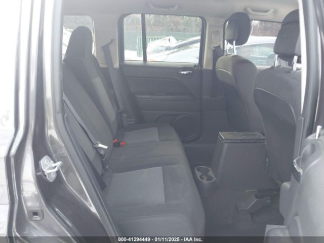 1C4NJRFB5GD558364 Jeep Patriot Latitude