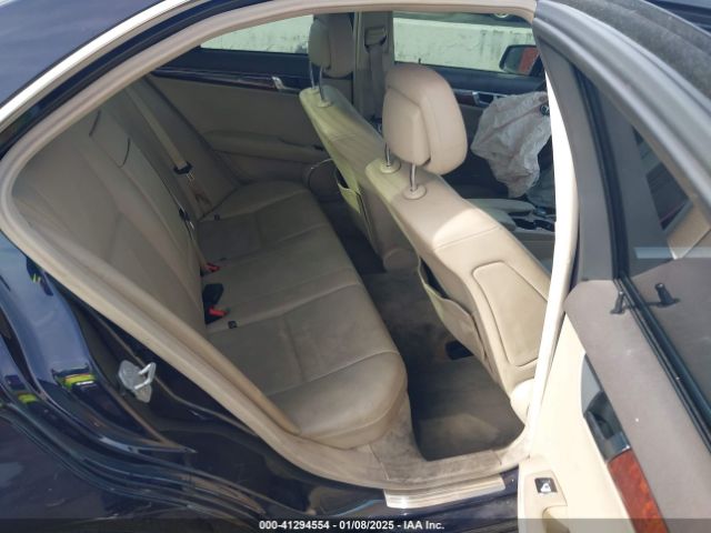 2010 MERCEDES-BENZ C-CLASS WDDGF8BB1AF424270 Photo 7