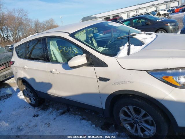 1FMCU0GD2KUA51890 Ford ESCAPE SE