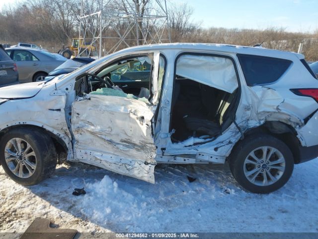 1FMCU0GD2KUA51890 Ford ESCAPE SE