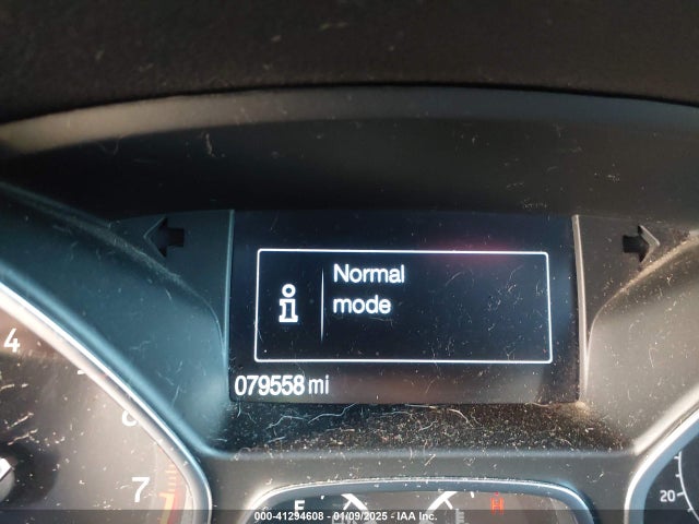 1FMCU9J93JUA30005 Ford Escape Titanium