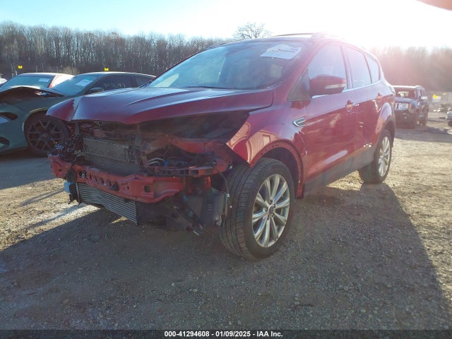 1FMCU9J93JUA30005 Ford Escape Titanium