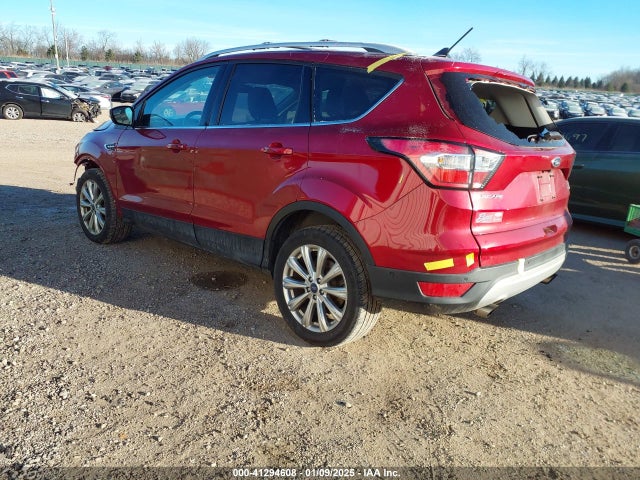 1FMCU9J93JUA30005 Ford Escape Titanium