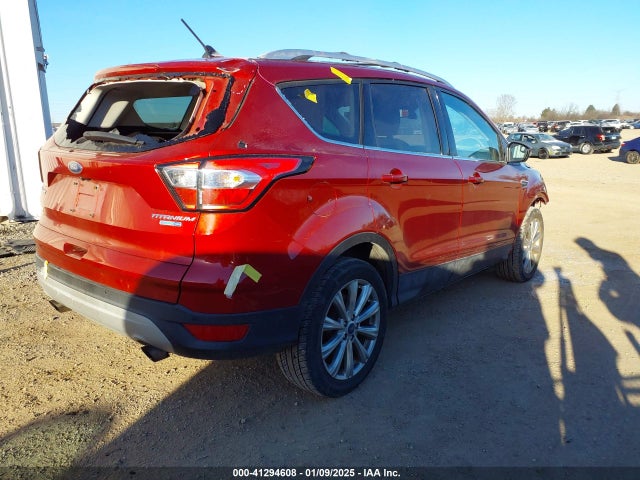1FMCU9J93JUA30005 Ford Escape Titanium