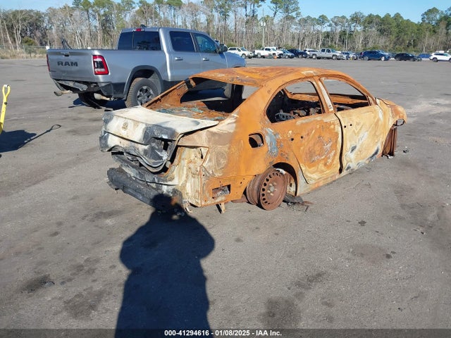 3VW267AJ2GM208103 Volkswagen Jetta 1.4t S