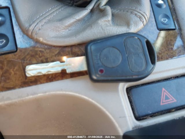 2001 BMW Z3 WBACN53461LJ59337 Photo 10