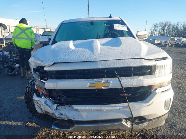 Chevrolet Silverado 1500 2lt 2018 3GCUKREC7JG502780 Image 12