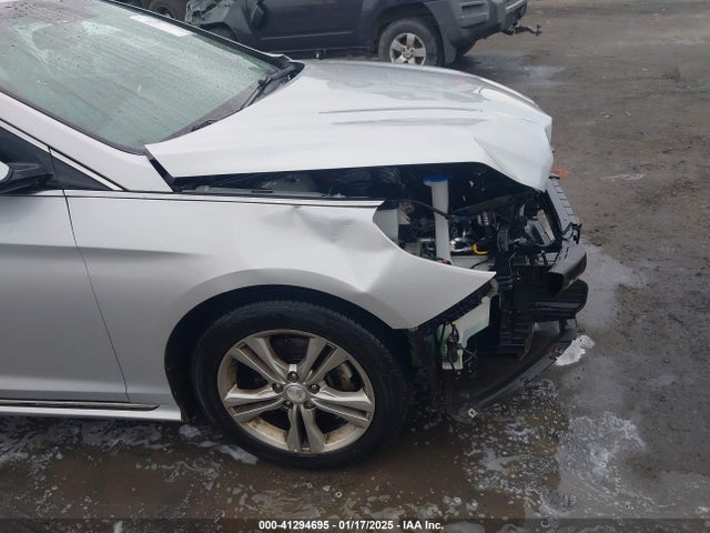 Hyundai Sonata Sport 2019 5NPE34AF3KH780671 Image 17
