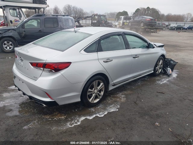Hyundai Sonata Sport 2019 5NPE34AF3KH780671 Image 4