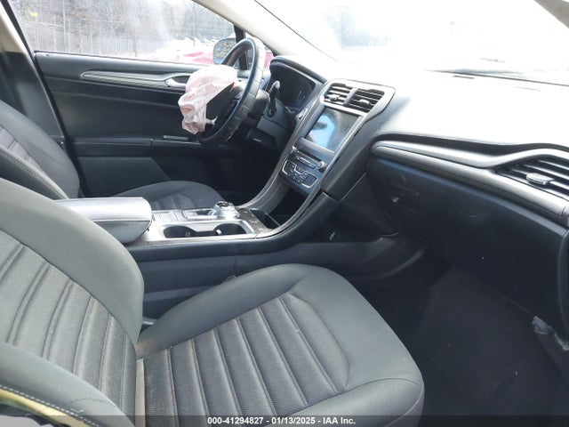 3FA6P0H73JR189953 Ford FUSION SE