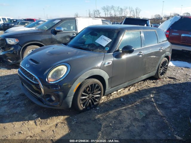 2016 MINI CLUBMAN WMWLN9C50G2E47713 Photo 1