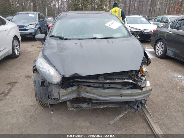 Ford FIESTA SE 2019 3FADP4EJ8KM154452 Image 12