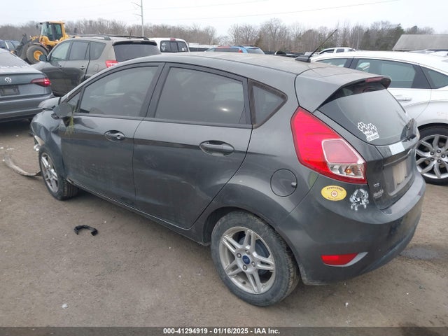 Ford FIESTA SE 2019 3FADP4EJ8KM154452 Image 3