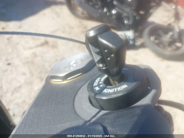 2019 SUZUKI GSX-R750 JS1GR7MAXK7100580 Photo 10