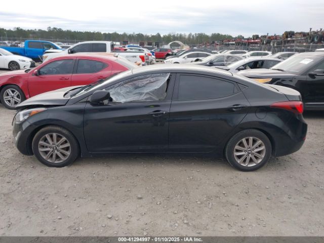 5NPDH4AEXGH742205 Hyundai ELANTRA SE