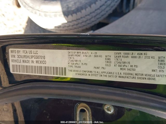 3C6UR5HL9PG587010 RAM 2500 Tradesman  4x4 8' Box