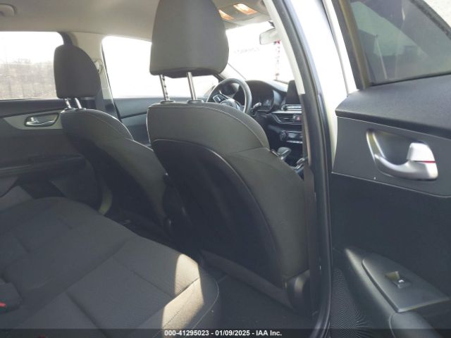 3KPF24AD5KE060296 KIA Forte Lxs