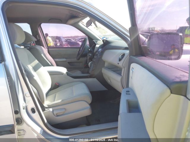 5FNYF3H2XEB019804 Honda PILOT LX