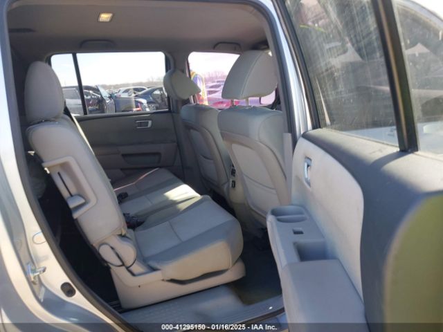 5FNYF3H2XEB019804 Honda PILOT LX
