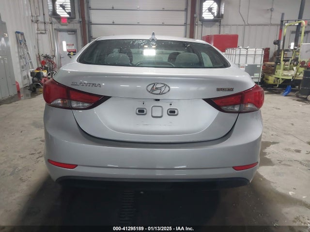 Hyundai ELANTRA SE 2014 5NPDH4AE9EH519554 Image 16