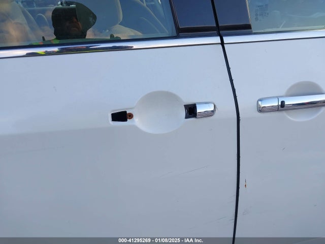 Nissan QUEST S 2015 JN8AE2KP7F9123847 Image 20
