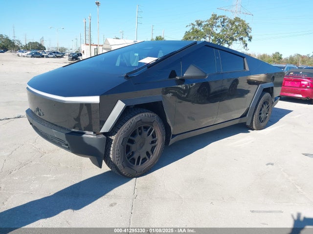 2024 TESLA CYBERTRUCK 7G2CEHEE8RA020684 Photo 1