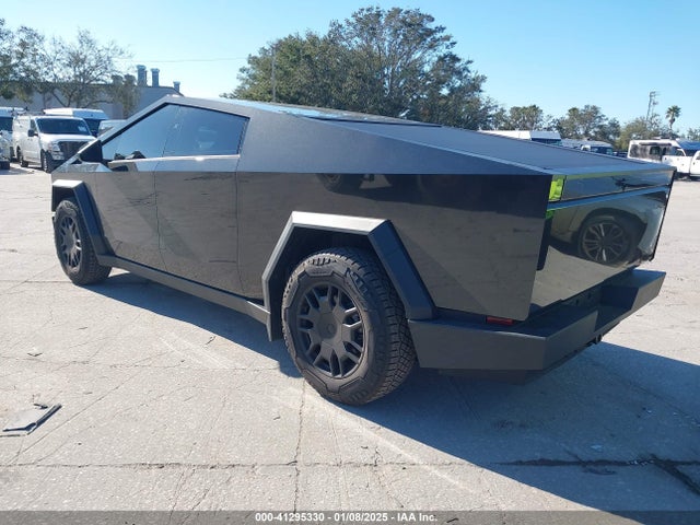 2024 TESLA CYBERTRUCK 7G2CEHEE8RA020684 Photo 2