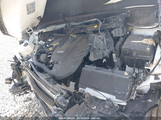 5XYPK4A57JG380752 KIA Sorento Sx V6