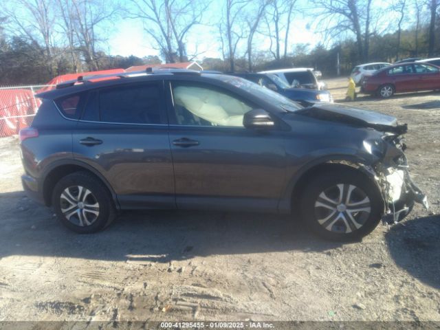 JTMZFREV7GJ063518 Toyota RAV4 LE