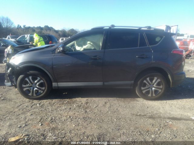 JTMZFREV7GJ063518 Toyota RAV4 LE
