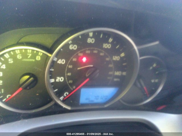 JTMZFREV7GJ063518 Toyota RAV4 LE