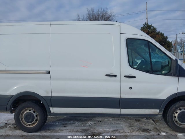 Ford Transit-250 2016 1FTYR1CG7GKB45025 Image 14