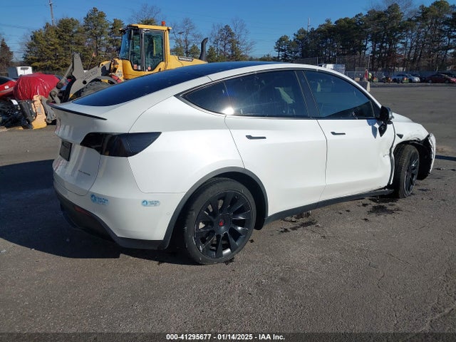 2021 TESLA MODEL Y 5YJYGDEEXMF149226 Photo 3