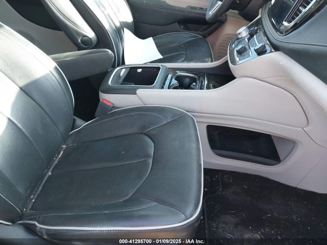 2C4RC1S7XPR595132 Chrysler Pacifica Hybrid Limited