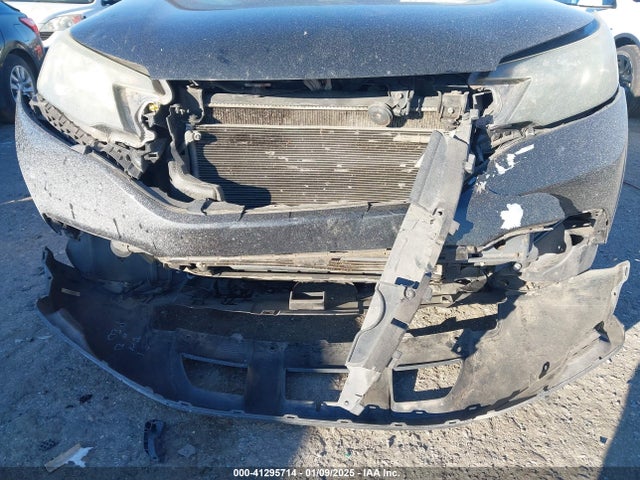 Honda CR-V LX 2014 3CZRM3H30EG716860 Image 6