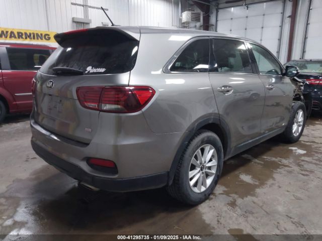 5XYPGDA37KG509638 KIA Sorento 2.4l Lx