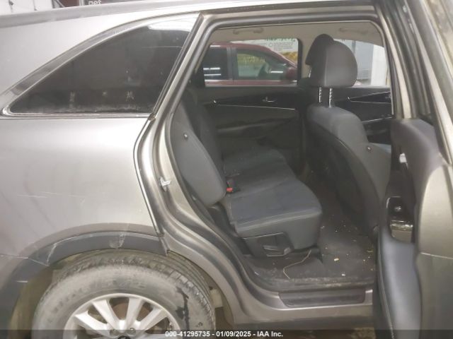 5XYPGDA37KG509638 KIA Sorento 2.4l Lx