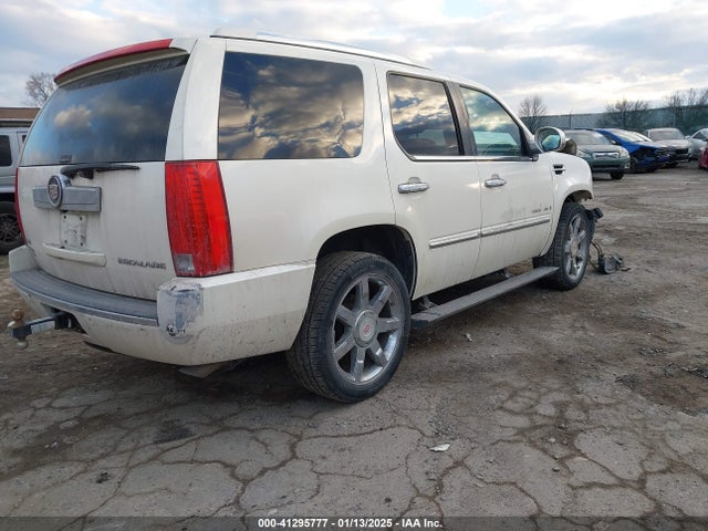2009 CADILLAC ESCALADE 1GYFK232X9R267887 Photo 3