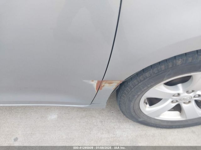5TDKZ3DCXHS798164 Toyota Sienna Le 8 Passenger