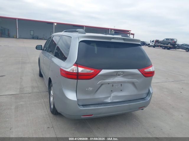5TDKZ3DCXHS798164 Toyota Sienna Le 8 Passenger