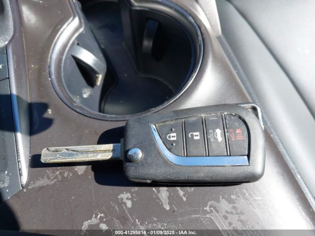 4T1G11AKXRU898917 Toyota CAMRY SE