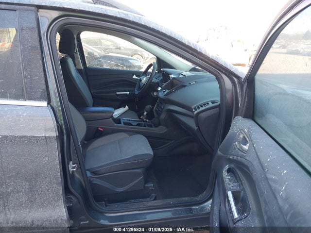 1FMCU0GD9HUC12566 Ford ESCAPE SE