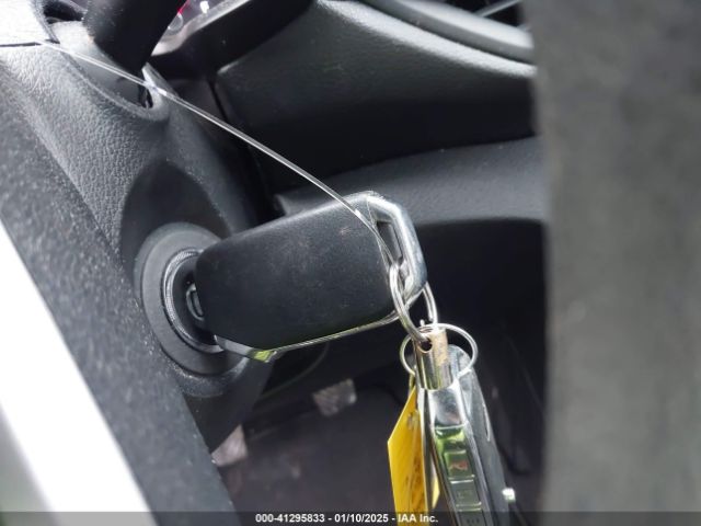 3KPF24AD2KE048932 KIA FORTE FE