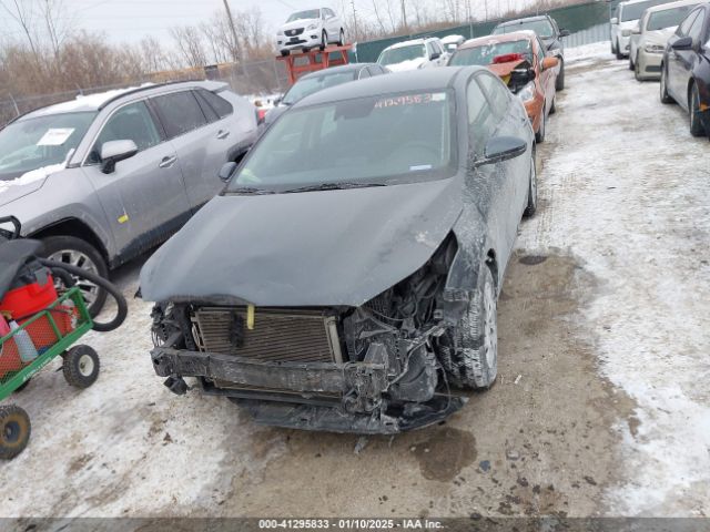 3KPF24AD2KE048932 KIA FORTE FE