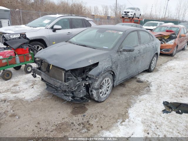 3KPF24AD2KE048932 KIA FORTE FE