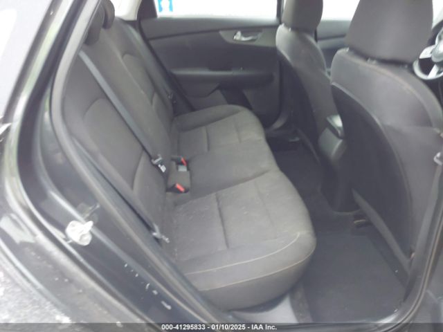 3KPF24AD2KE048932 KIA FORTE FE