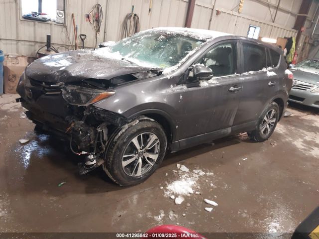 2T3RFREVXJW705500 Toyota Rav4 Xle