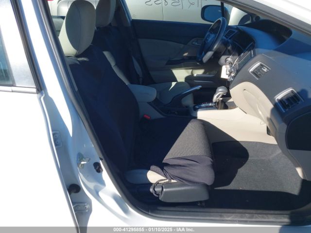 19XFB2F79FE229569 Honda CIVIC SE